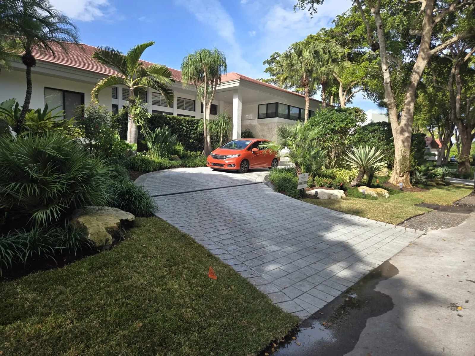 Paver driveway with improved drainage in Palm Beach Gardens